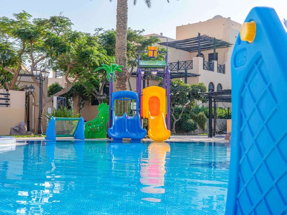 Novotel Al Dana Resort 4*