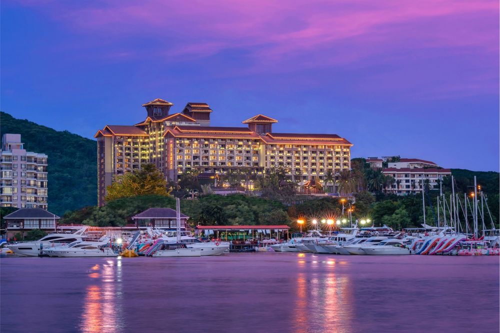 Four Seasons Ocean Courtyard 4*