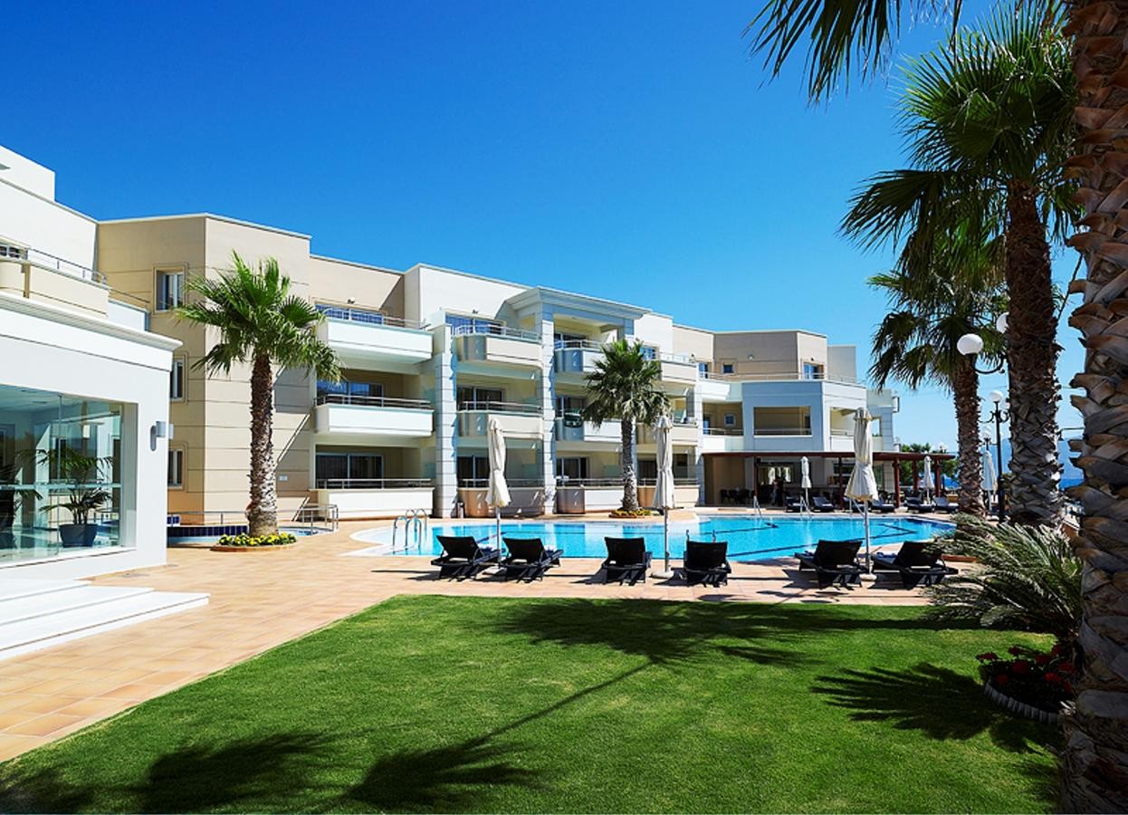 Molos Bay Hotel 4*