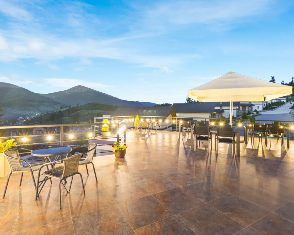 Князів Двір 3*