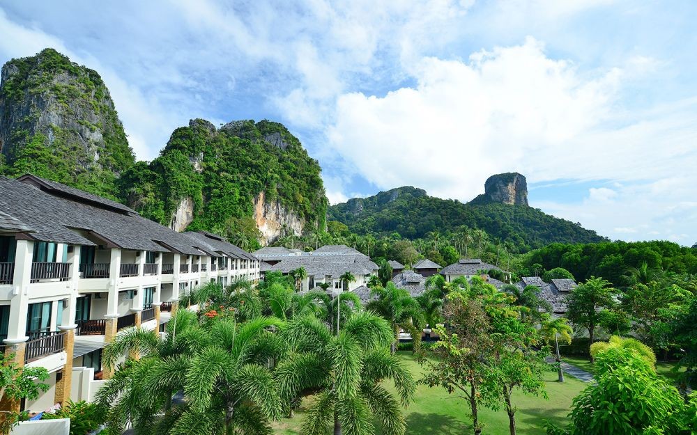 Bhu Nga Thani Resort & SPA 4*