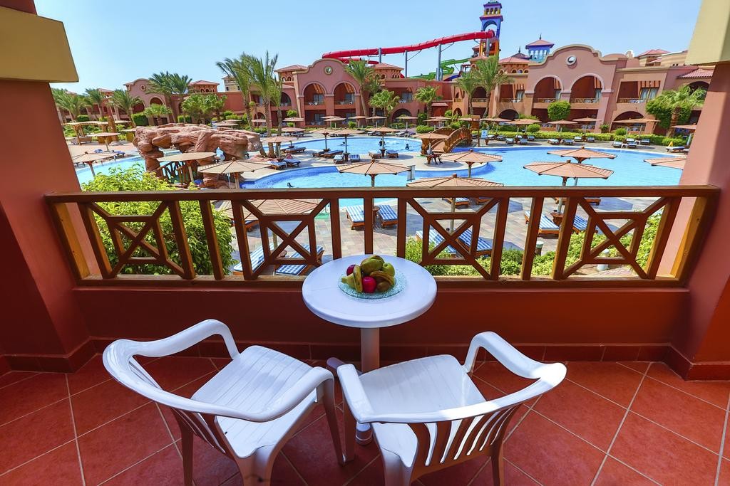 Charmillion Gardens Aqua Park 5*