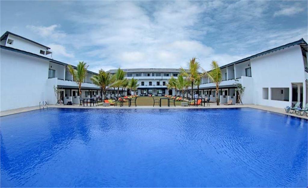 Coco Royal Beach Resort 4*