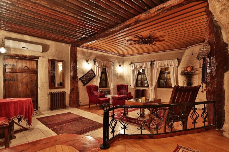 Cappadocia Cave Suites 4*