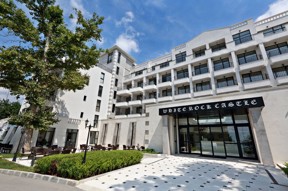 White Rock Castle Suite Hotel 4*