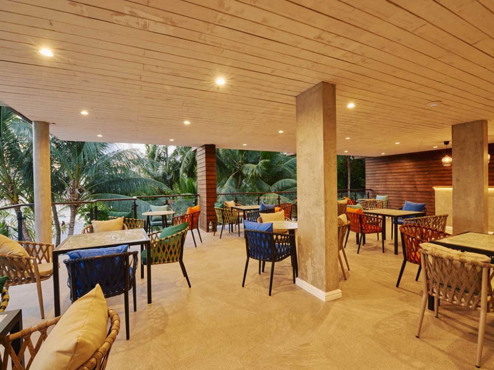 Beach Hotel Dhigurah 
