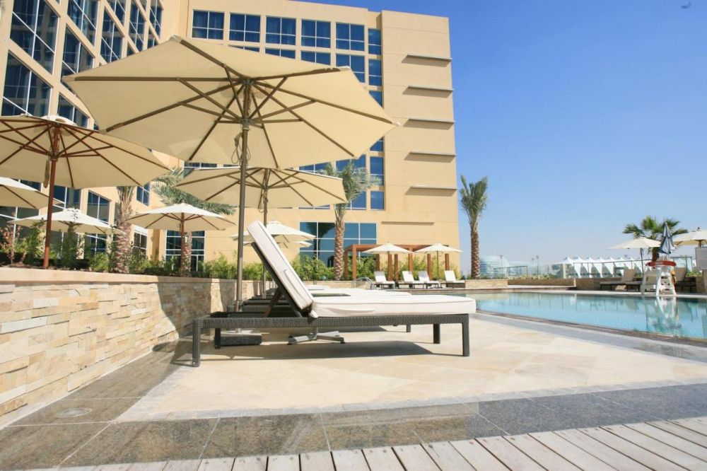 Centro Yas Island Rotana 3*