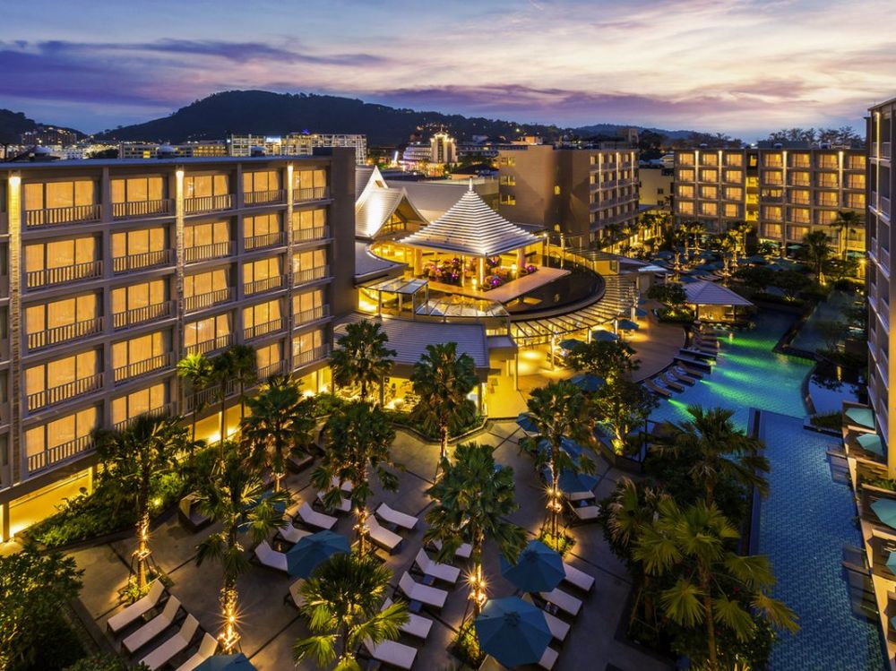 Grand Mercure Phuket Patong 5*