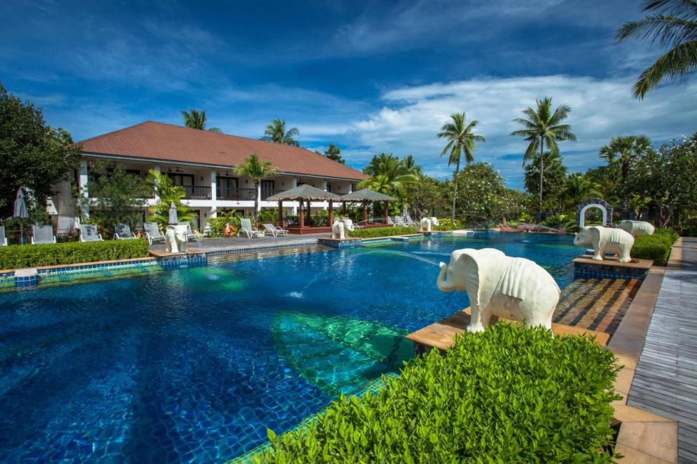 Bandara Spa Resort & Pool Villas 4+