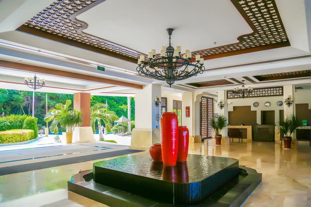 Sanya Yuhuayuan Seaview Hotel 4*