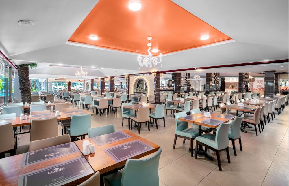 Caretta Beach Hotel 4*