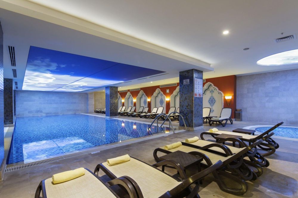 Crystal Palace Luxury Resort & Spa 5*