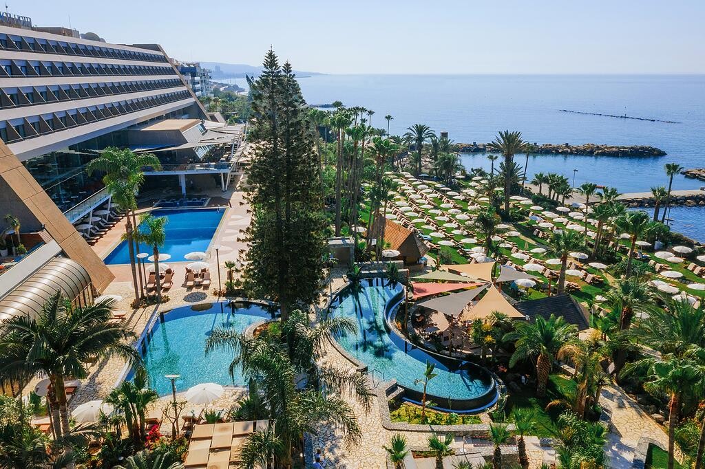 Amathus Beach Hotel 5*