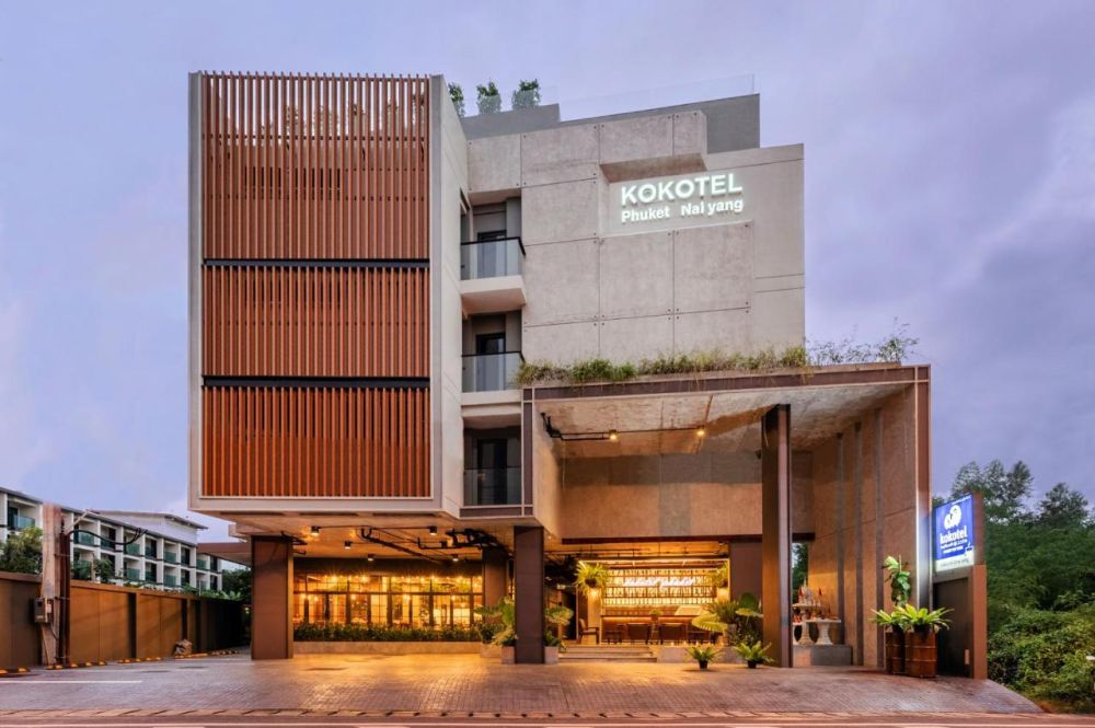 Kokotel Phuket Nai Yang 4*