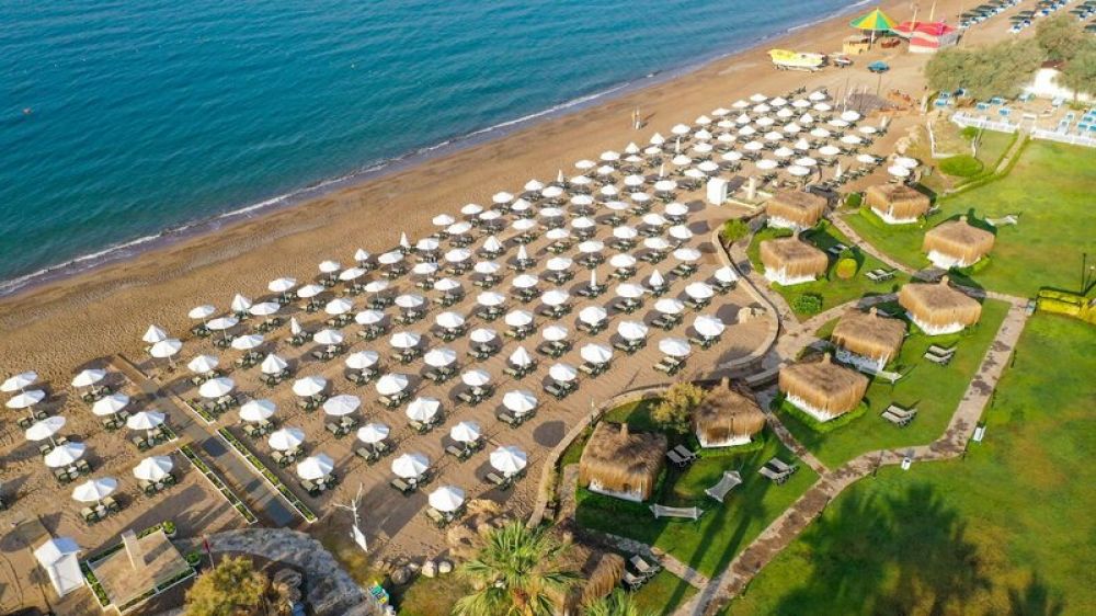 Crystal Tat Beach Golf Resort & Spa 5*