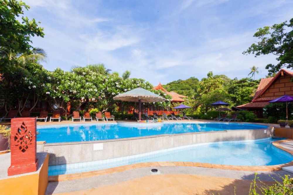 Phi Phi Erawan Palms Resort 3*