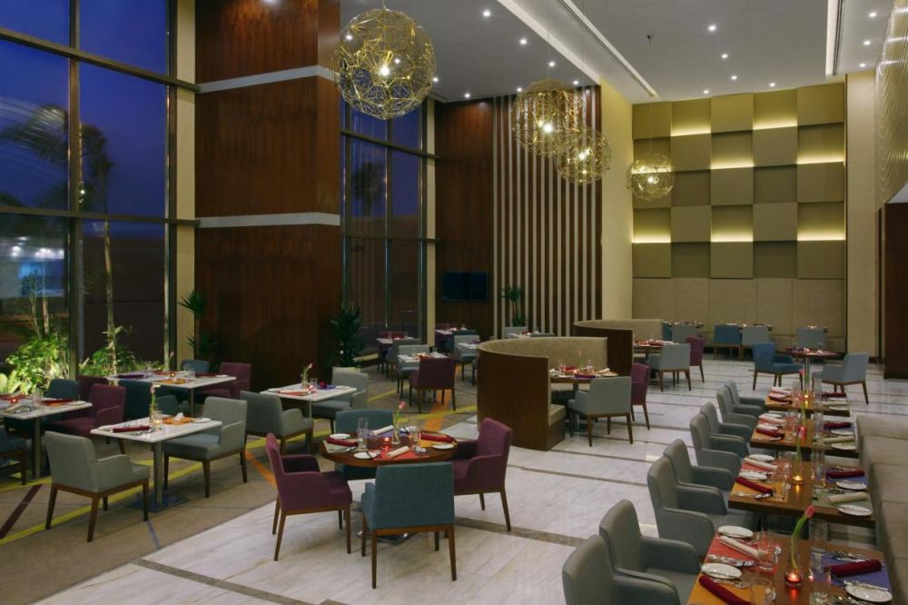 Holiday Inn Jeddah Gateway 4*