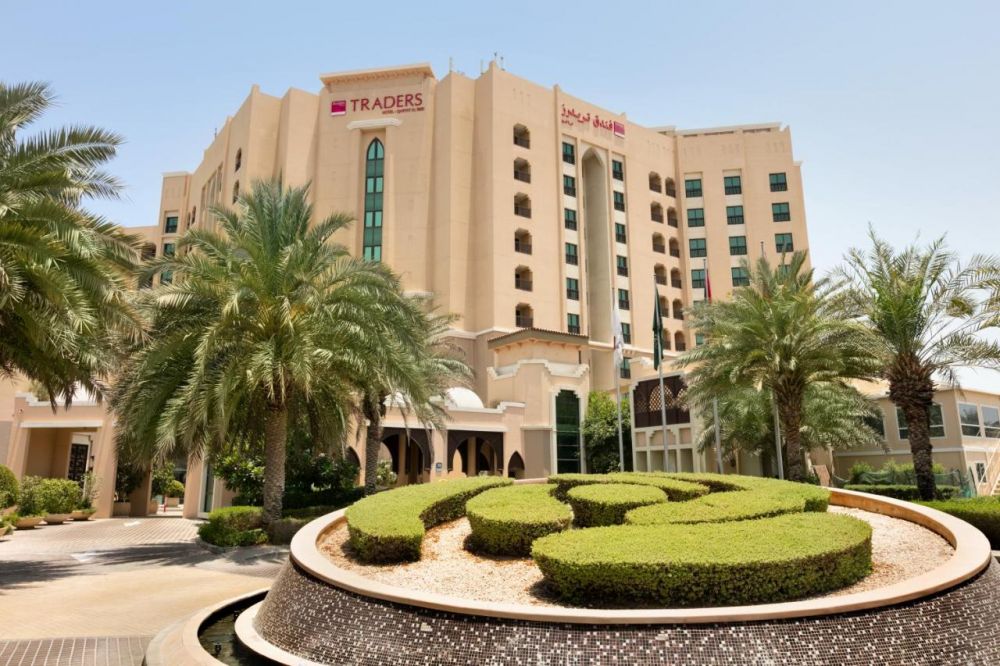 Traders Hotel Qaryat Al Beri 4*