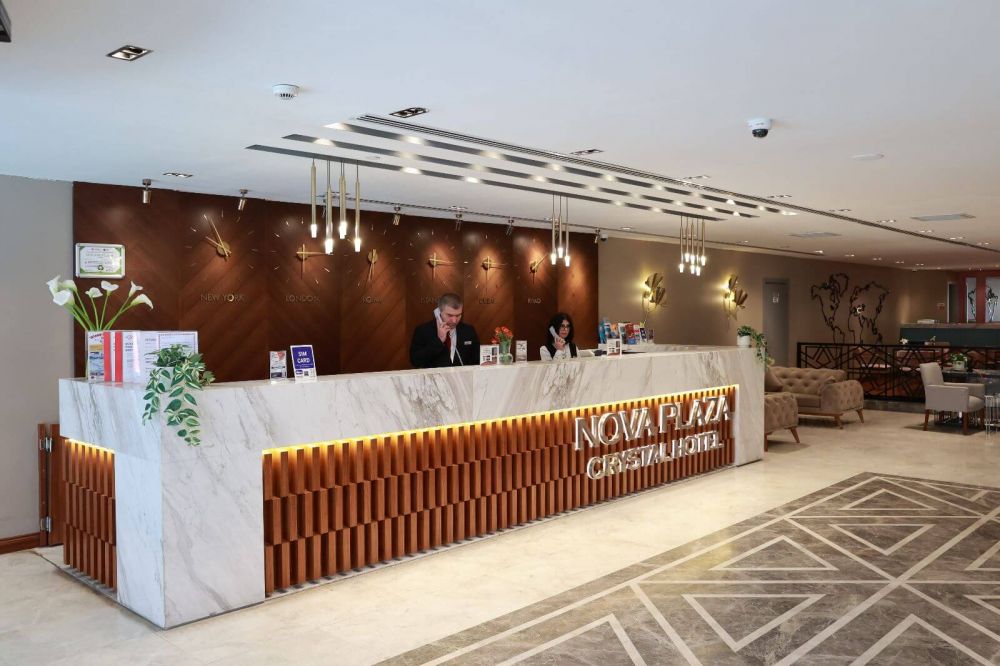 Nova Plaza Crystal Hotel 4*