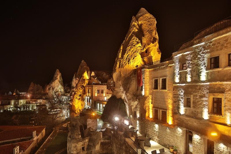 Cappadocia Cave Suites 4*