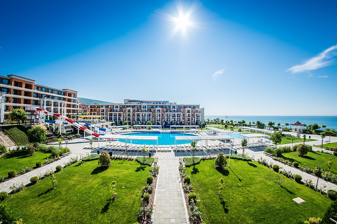 Premier Fort Beach 4*