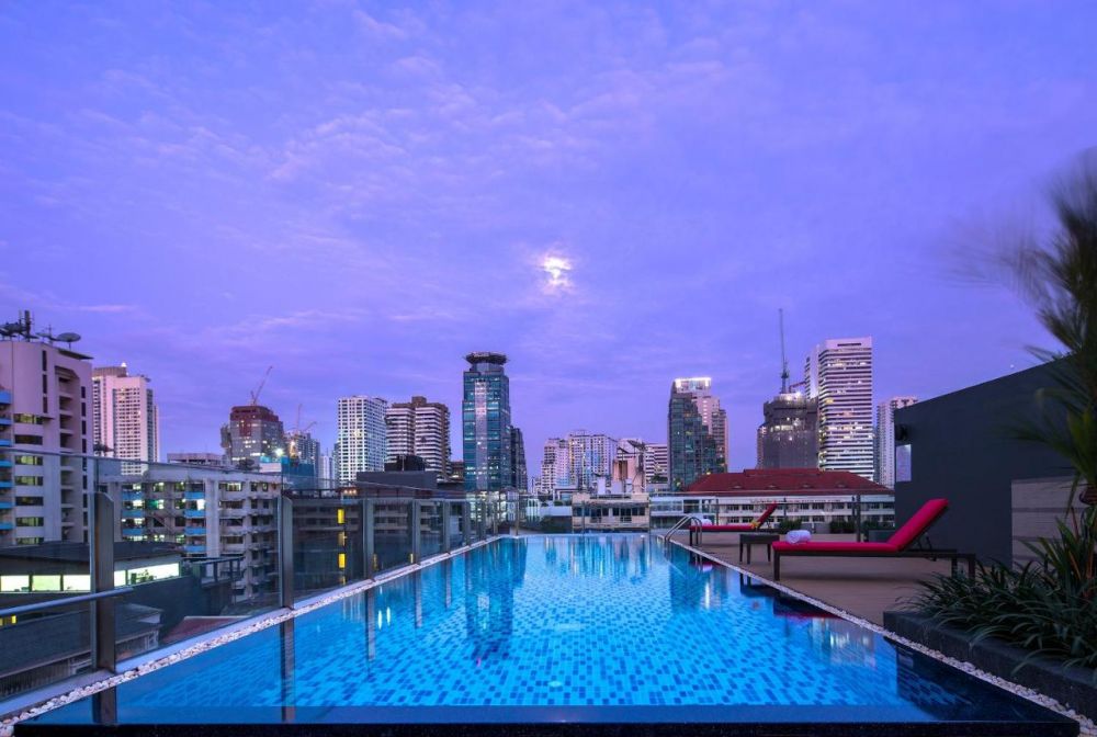 Travelodge Sukhumvit 11 4*