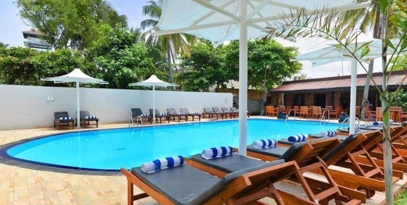 Paradise Beach Hotel Negombo 3*