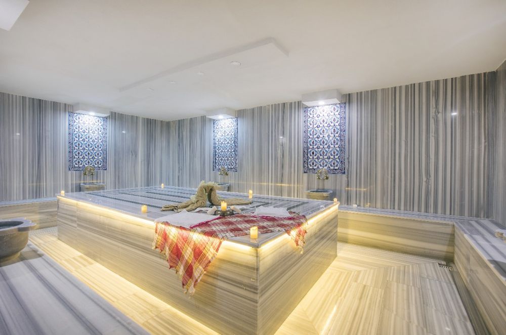 Hawaii Suite Beach Hotel 3*