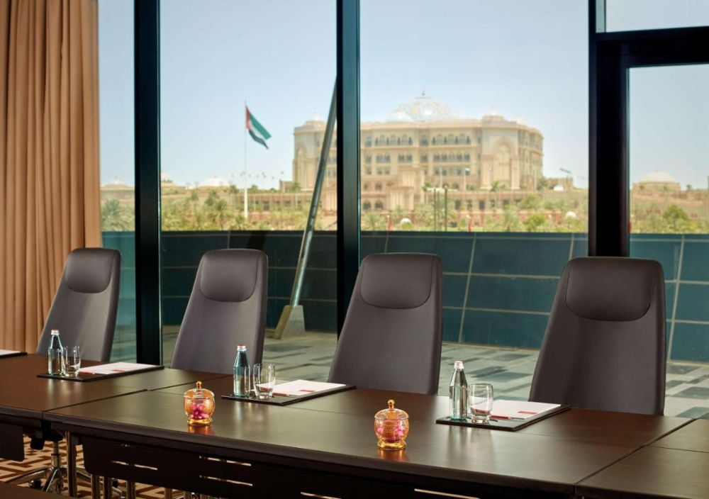 Grand Hyatt Abu Dhabi Hotel & Residences 5*