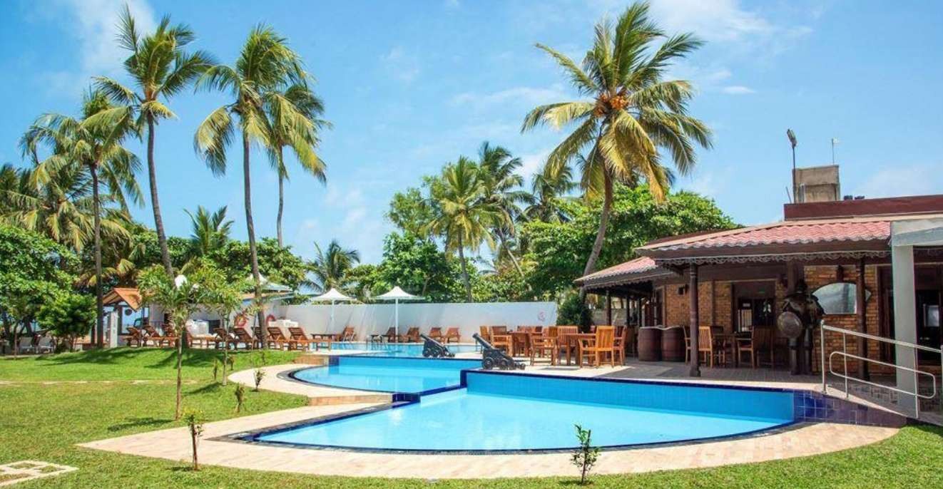 Paradise Beach Hotel Negombo 3*