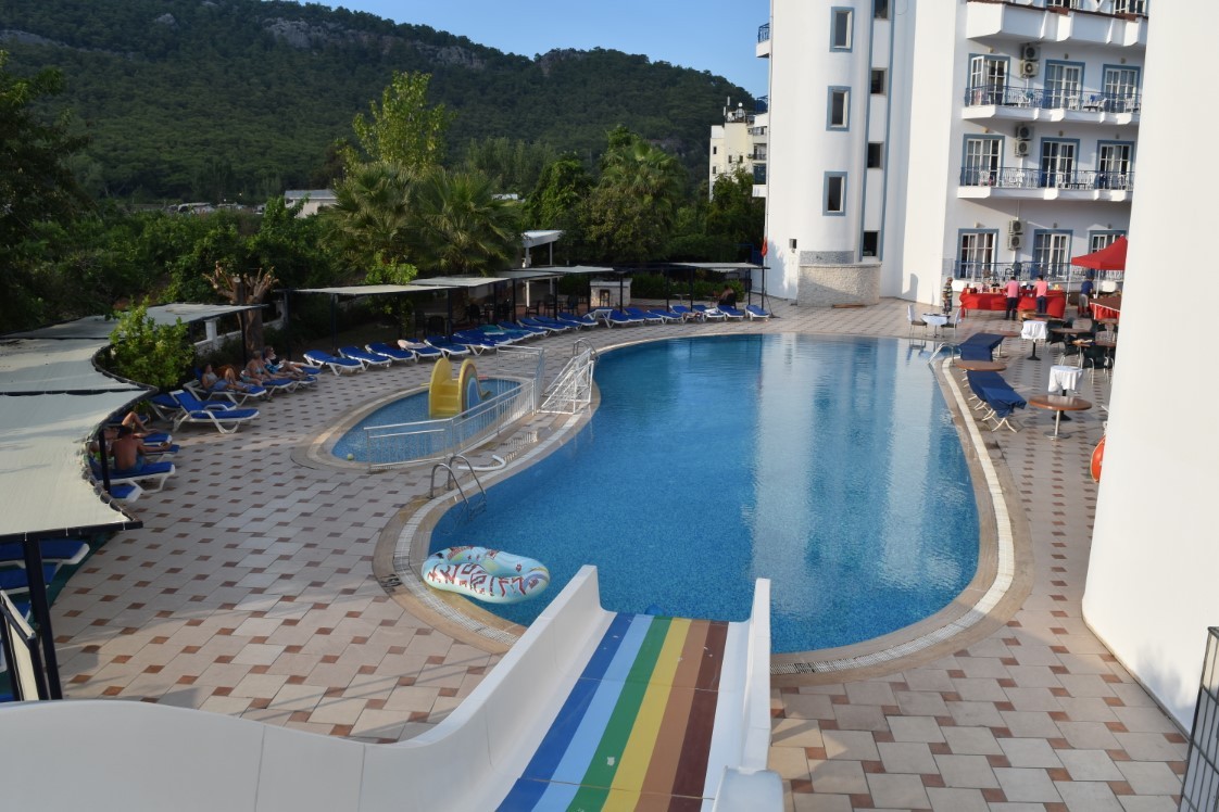 Ares Blue Hotel 4*