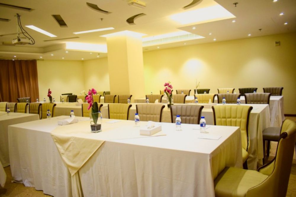 The Secure Inn Hotel Muscat 4*