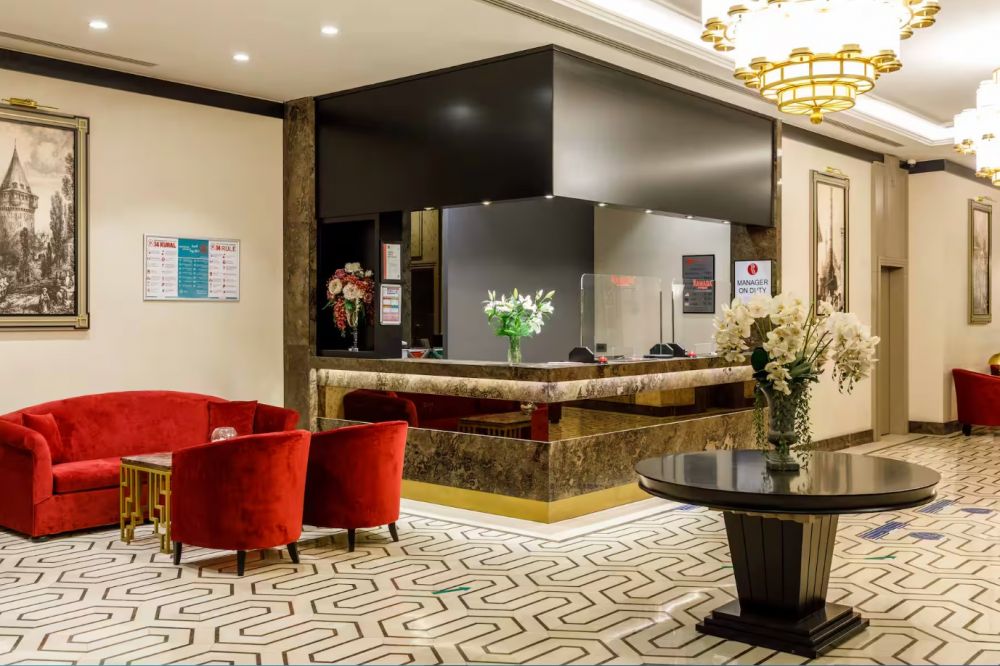 Ramada by Wyndham Istanbul Golden Horn 4*