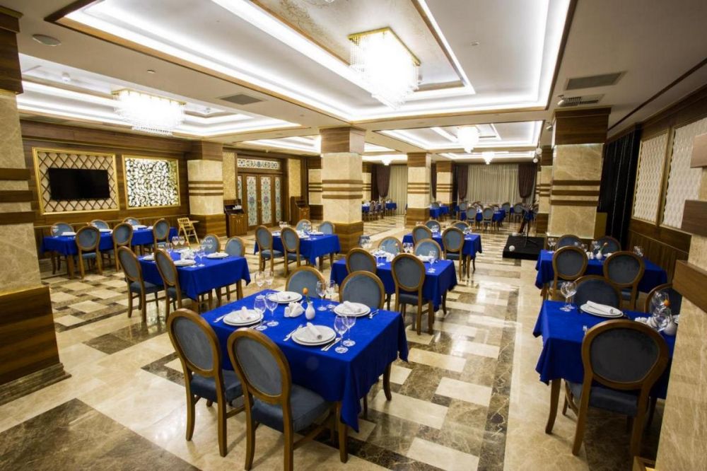 Renaissance Palace Baku 5*