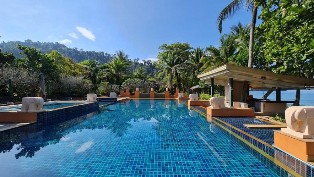 Baan Khao Lak Beach Resort 4*