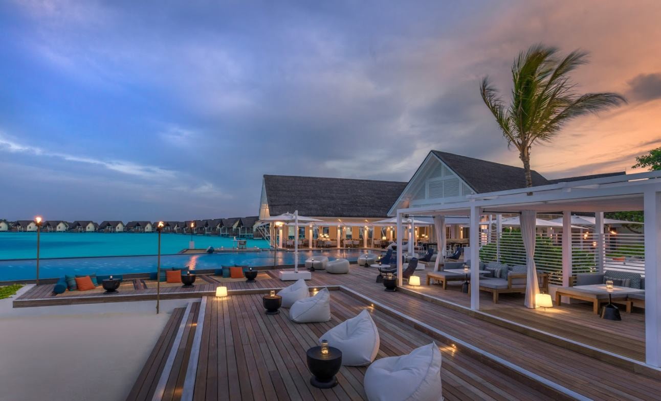 Four Seasons Landaa Giravaru 5*