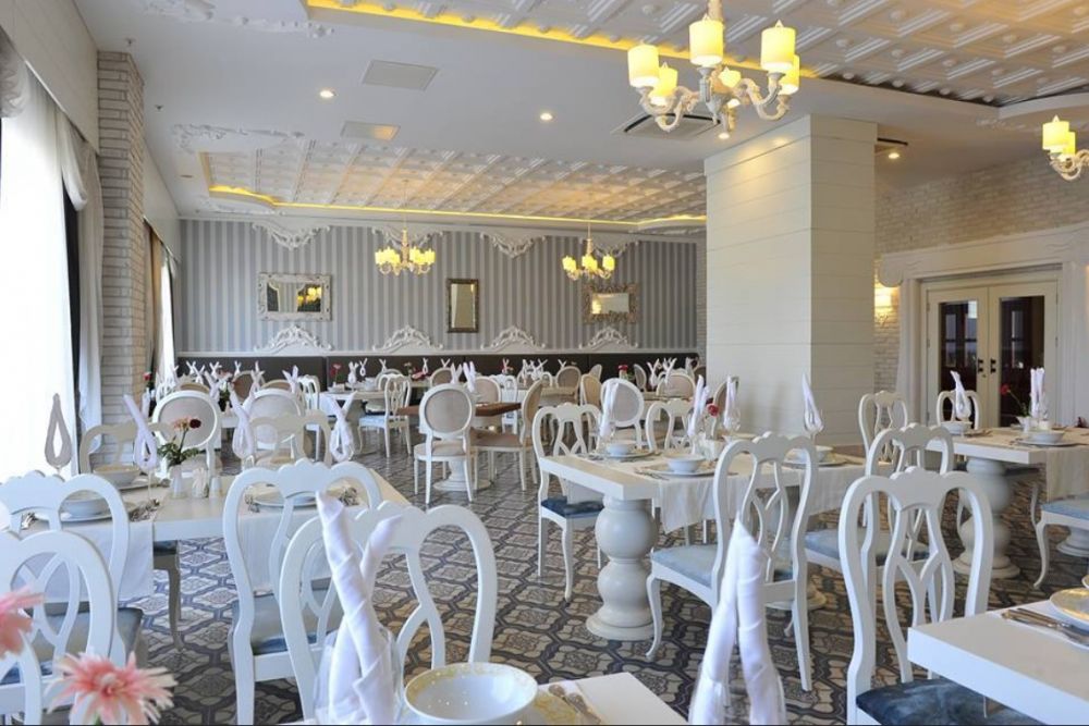 Lake River Side Hotel & SPA 5*