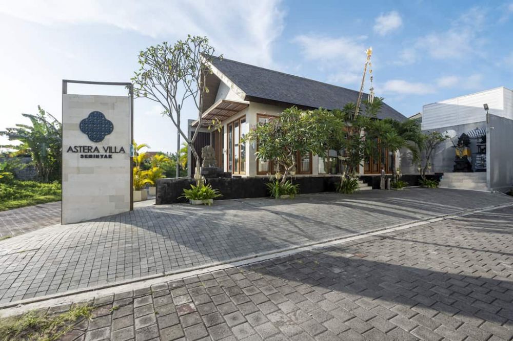 Astera Seminyak by Inivie Hospitality 5*