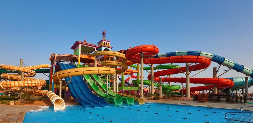 Charmillion Gardens Aqua Park 5*