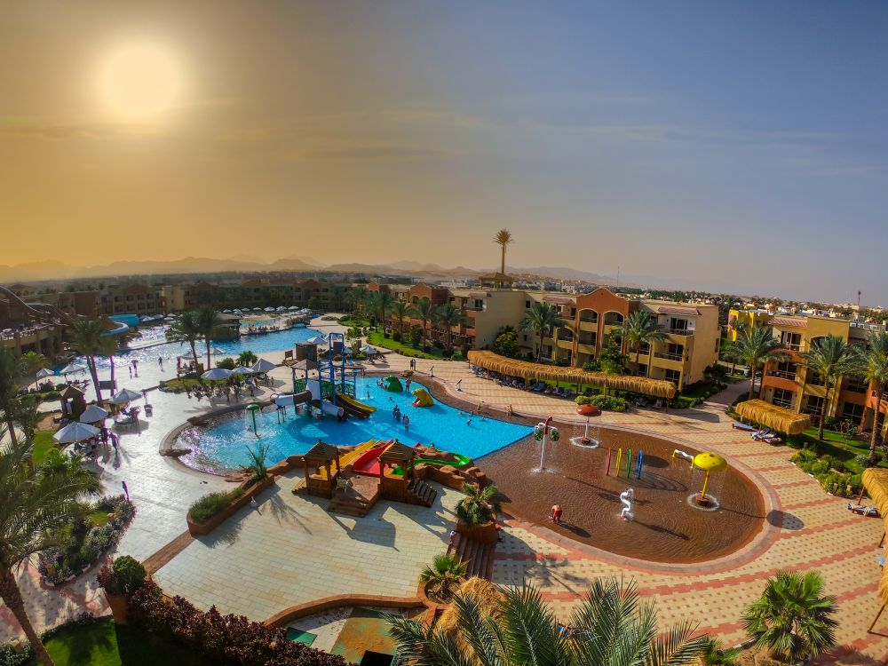 Regency Plaza Aqua Park & Spa Resort 5*