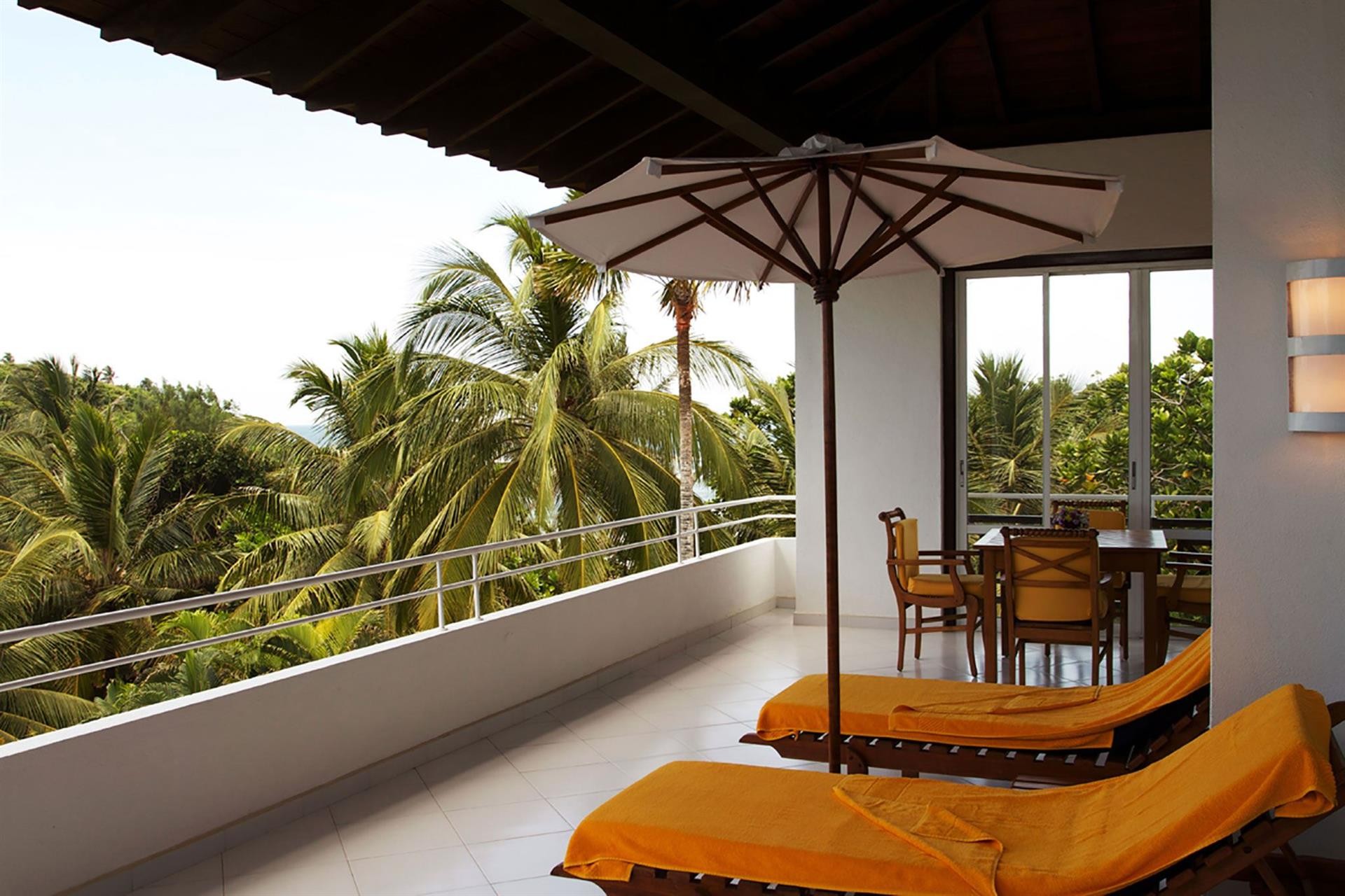 Lanka Princess Hotel 4*