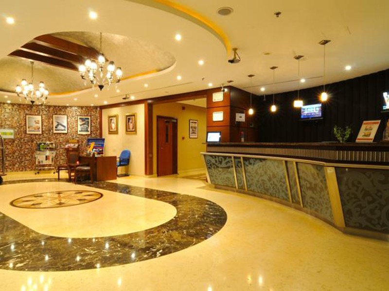 Golden Tulip Al Barsha Hotel 4*