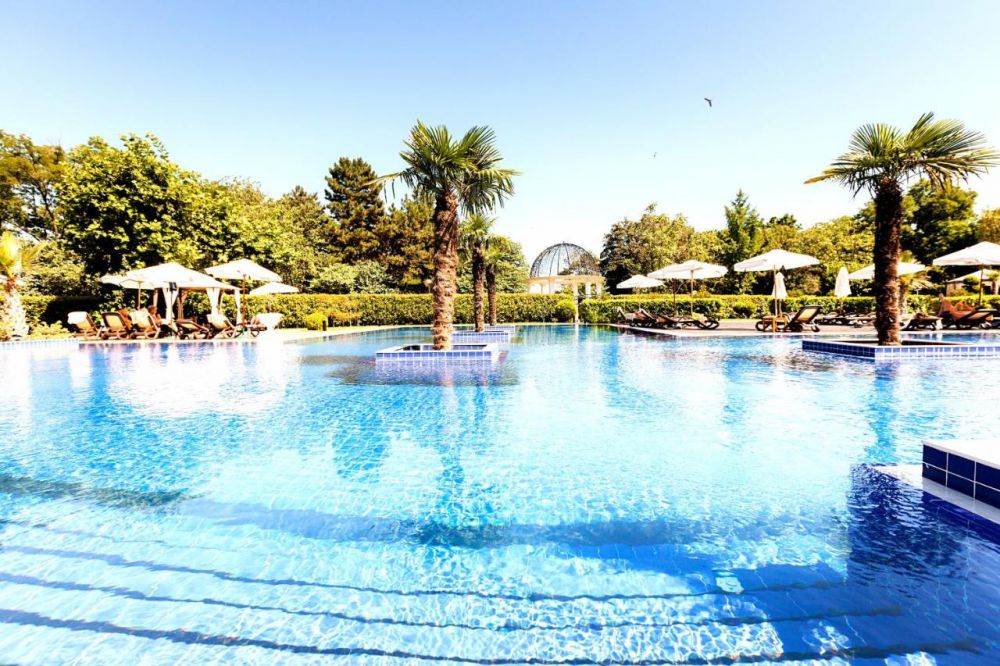 Primorets Grand Hotel & Spa 5*