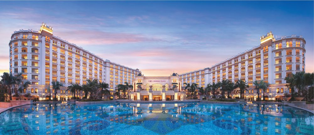 Crowne Plaza Resort Sanya Bay 5*