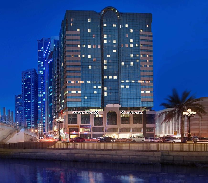 Golden Tulip Sharjah 4*