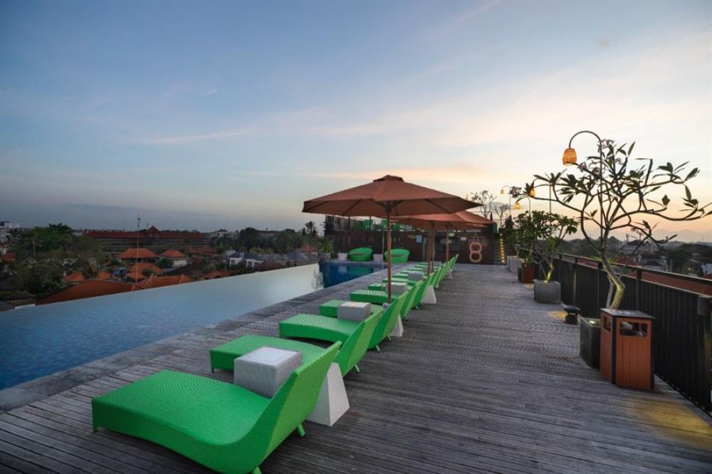 Zest Hotel Legian 3*