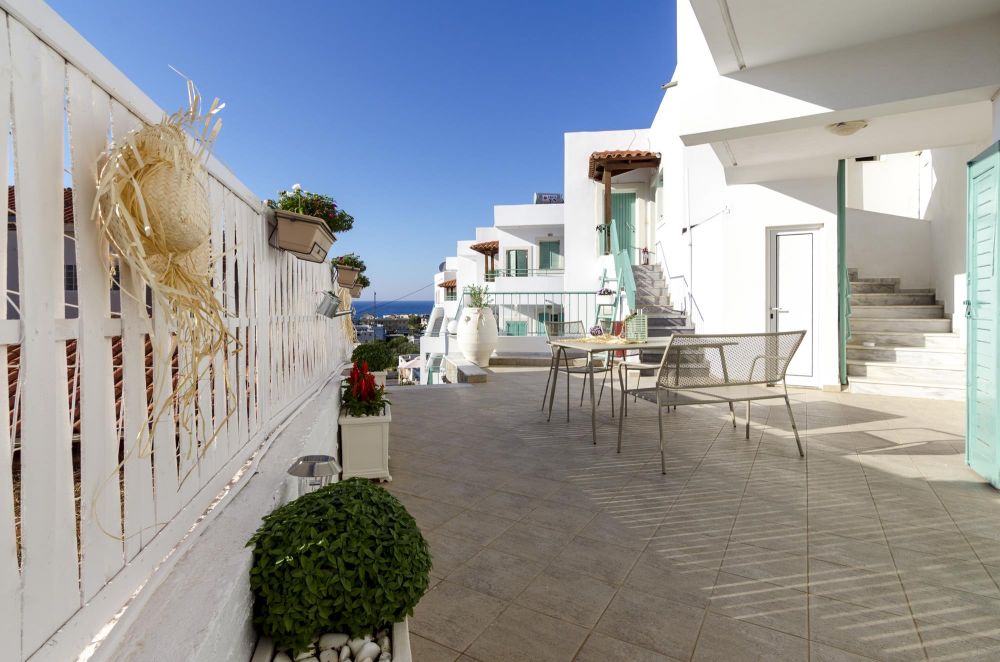 Aglaia Apartments 3*