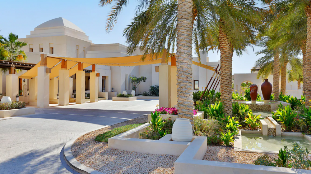 Al Wathba, a Luxury Collection Desert Resort & Spa 5*