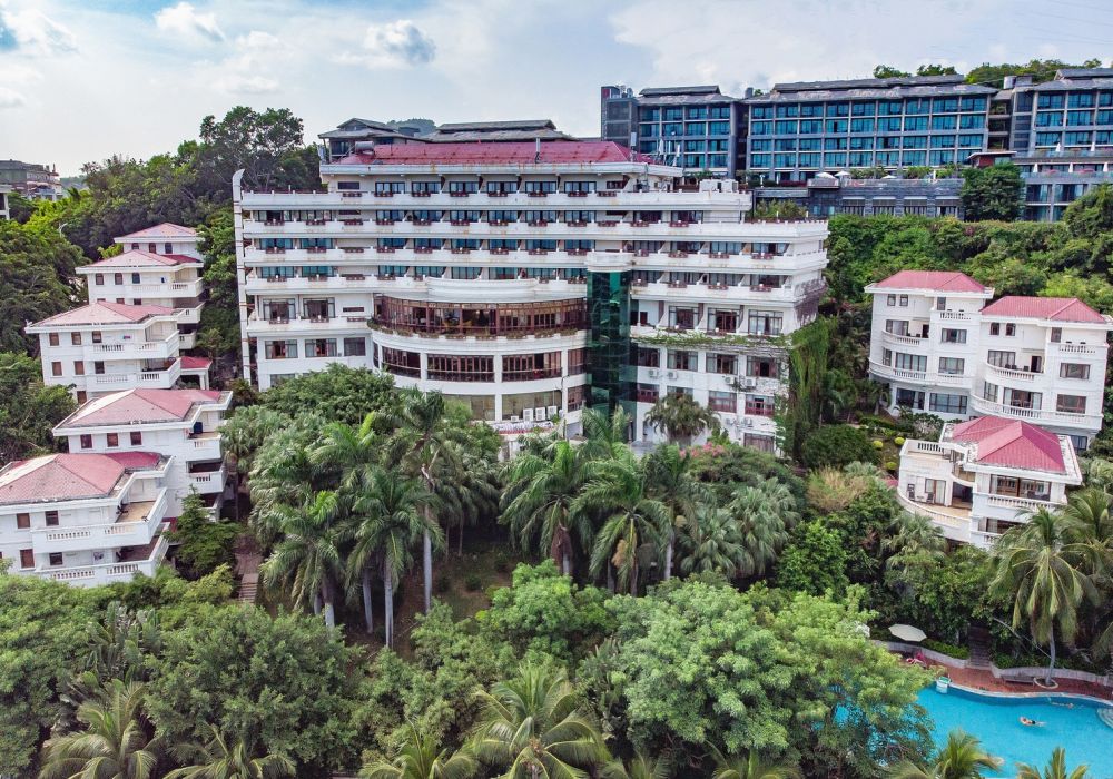 Sanya Yuhuayuan Seaview Hotel 4*