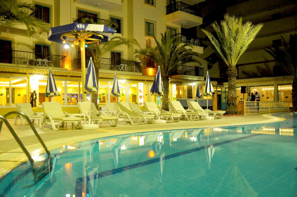 Cinar Family Suite Hotel 4*